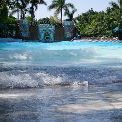 Pool 10 Wave Pool
